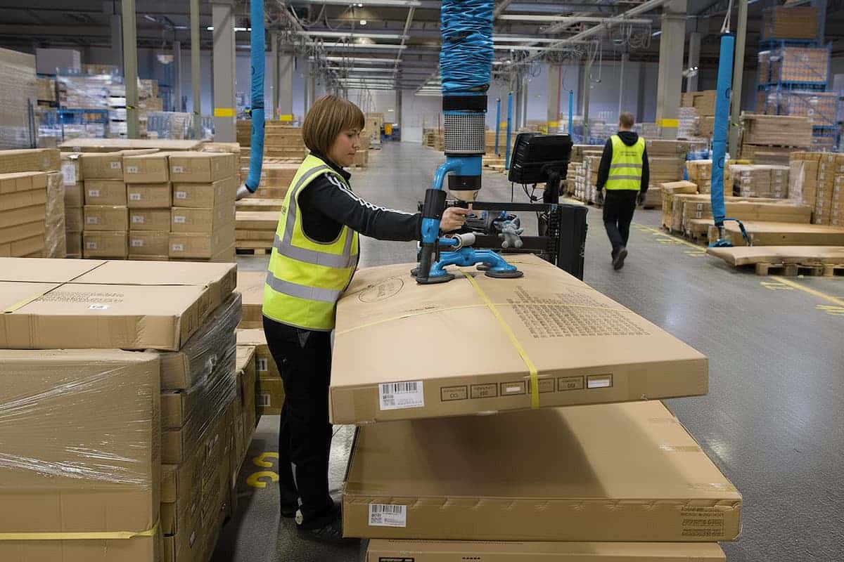 Des aides à la manutention limite les risques ergonomique et la pénibilité